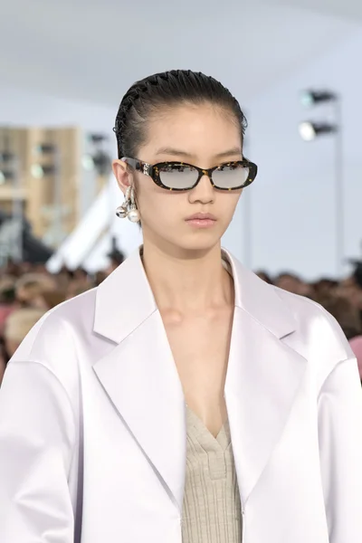 Look 23